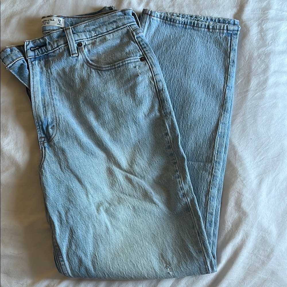 Abercrombie & Jeans 90s Straight Ultra High Rise